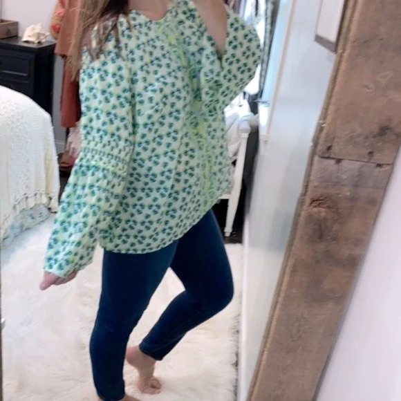 Crown & Ivy tropical top new with tags size 1X - Picture 2 of 6